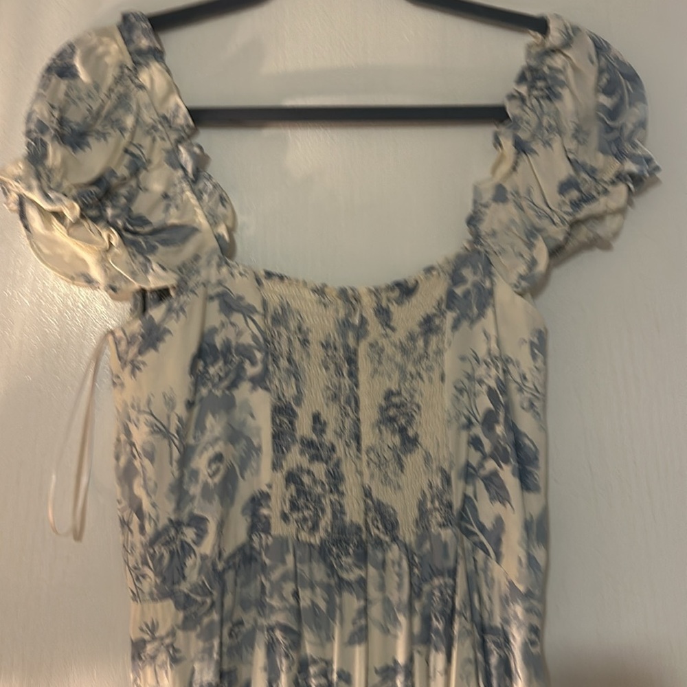 Reformation Dress - Picture 7 of 8